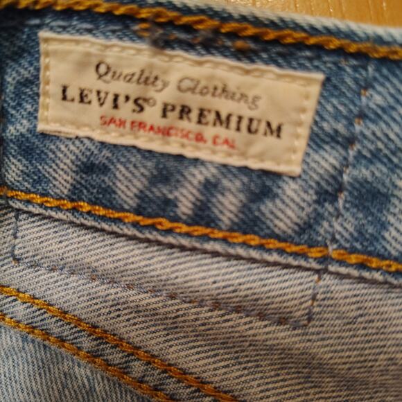 Levi’s Premium Middy Straight Jeans Distressed Leg Raw Hem Sz 27x25 - Picture 6 of 9